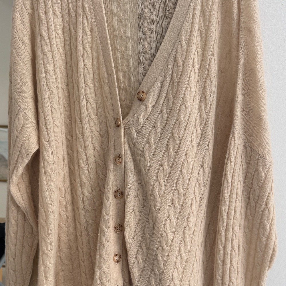 Reformation Cable-Knit V-Neck Cardigan size medium - Picture 4 of 4